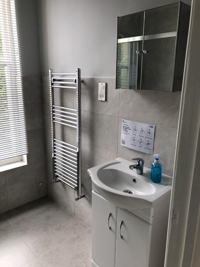 The Hamlet Guest Rooms フォークストン エクステリア 写真